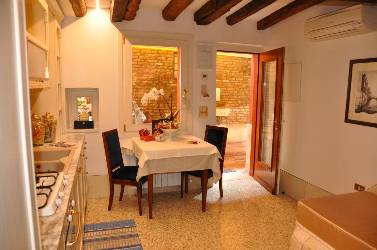 Henry's Heaven Apartment