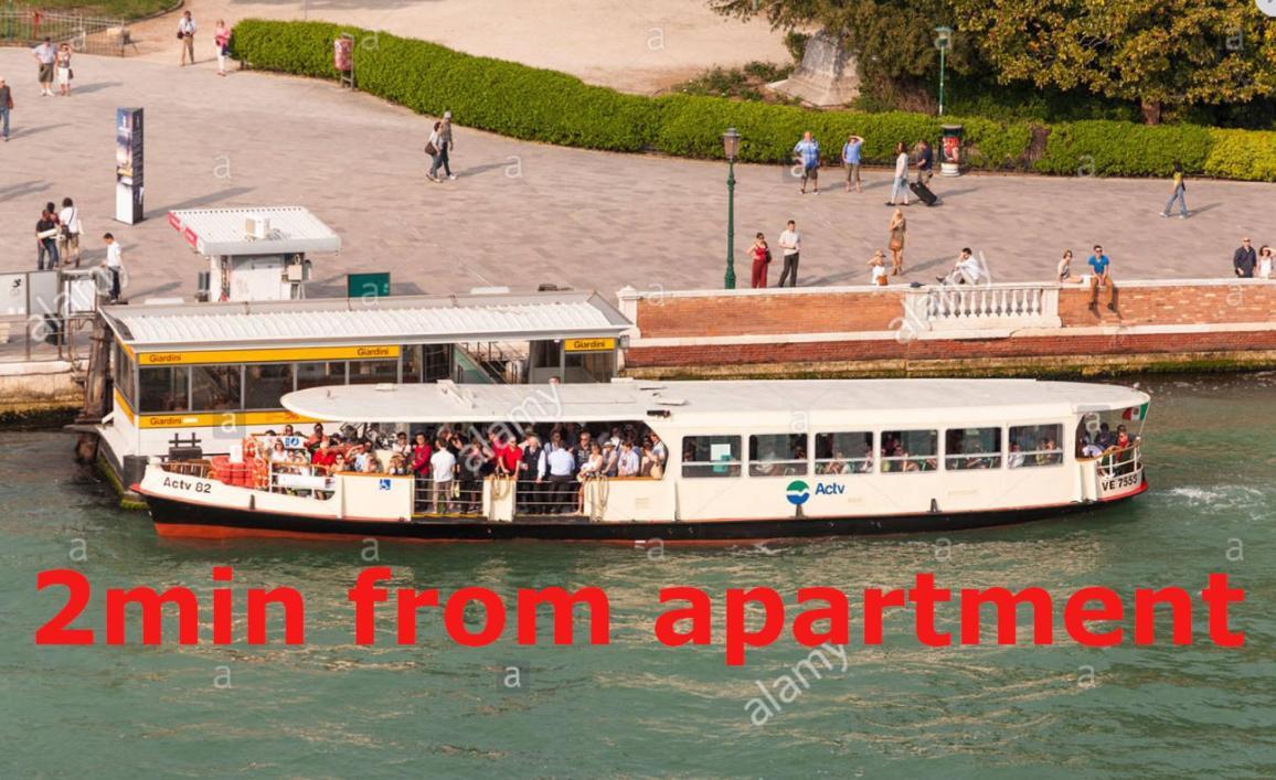 Susy Biennale - Canal View And Garden Apartment Venice
