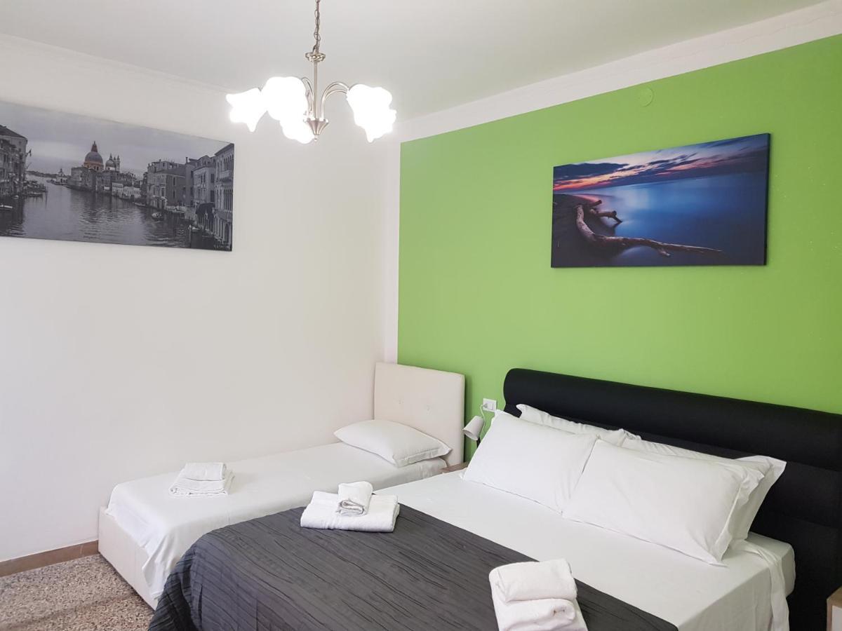 Guest house Vacancies