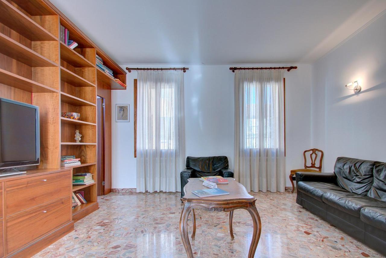 Appartamento Sunny Ghetto Canalview *