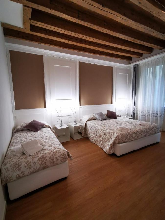 Deluxe 3 Bedroom Flat In Rialto *