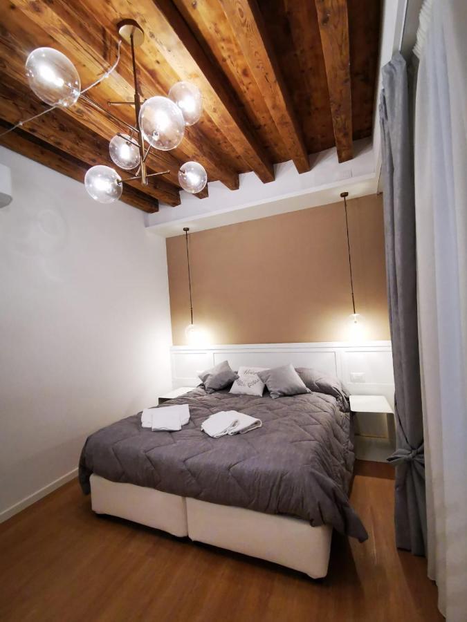 Deluxe 3 Bedroom Flat In Rialto Apartment