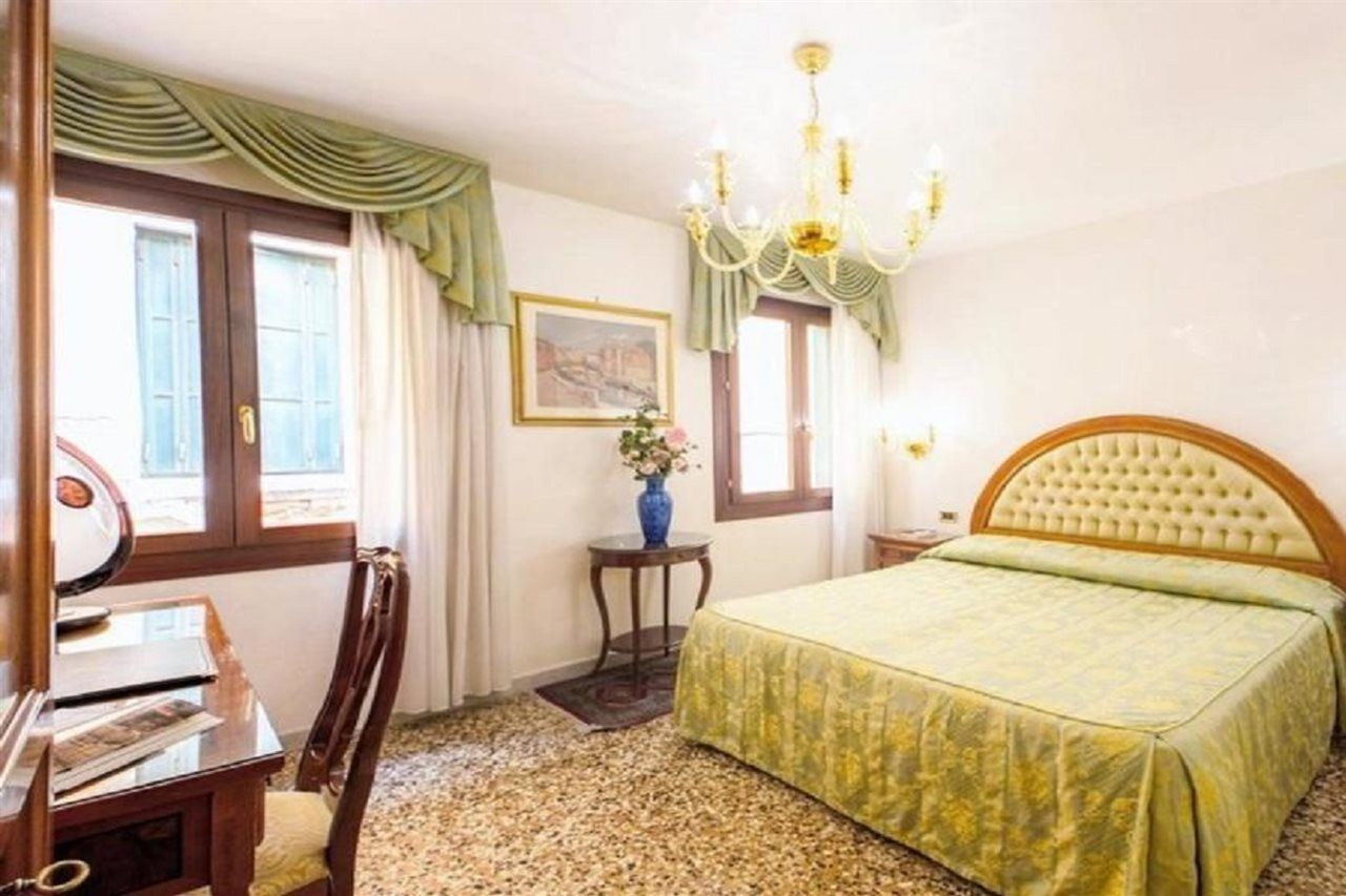 Antica Casa Carettoni 3*