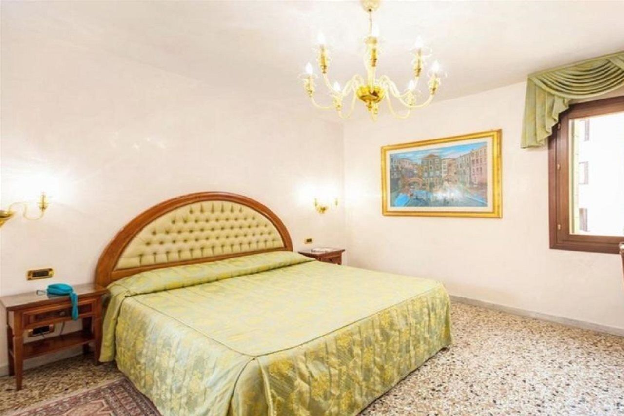 Antica Casa Carettoni 3* Venice