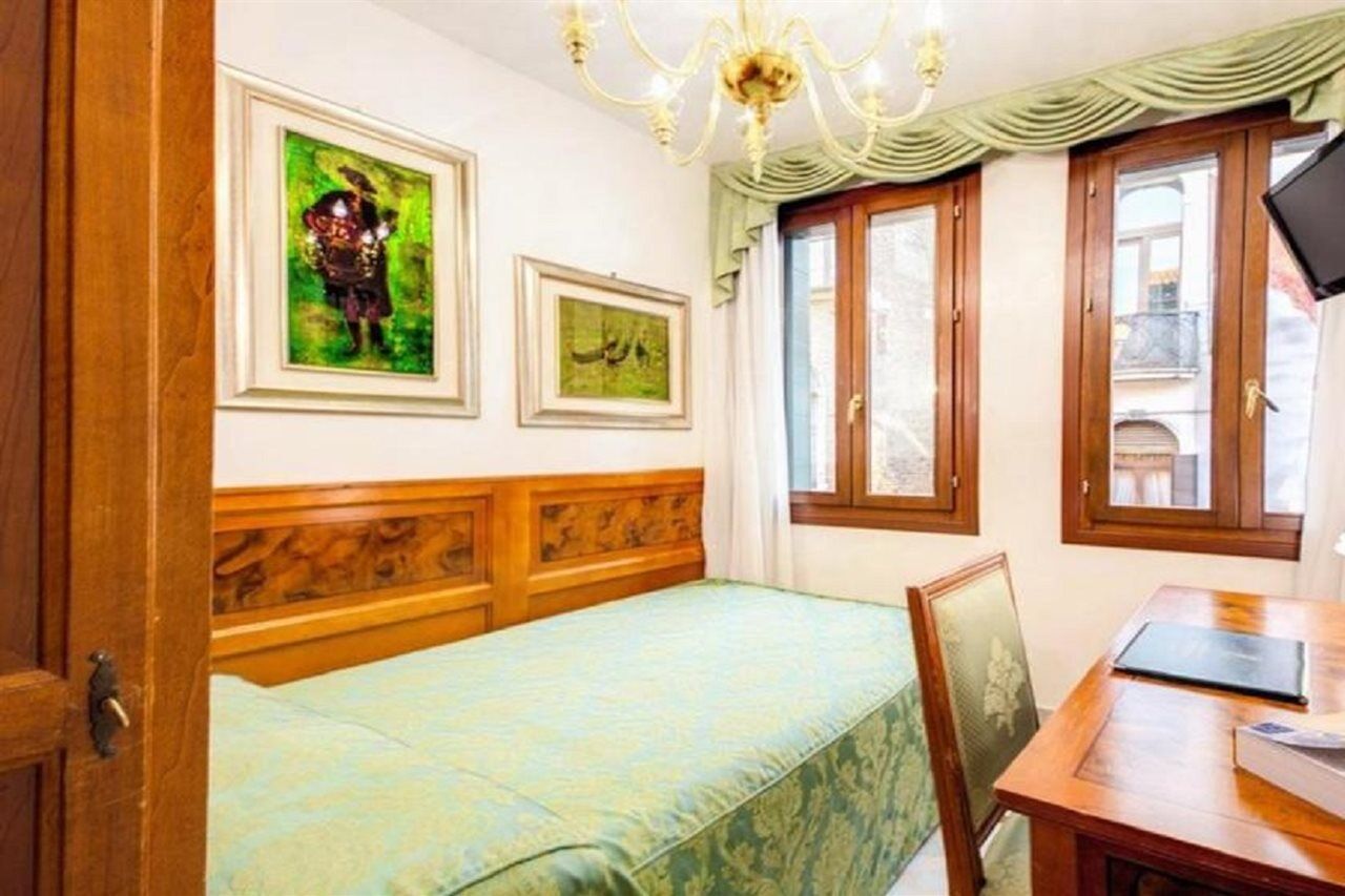 Hotel Antica Casa Carettoni