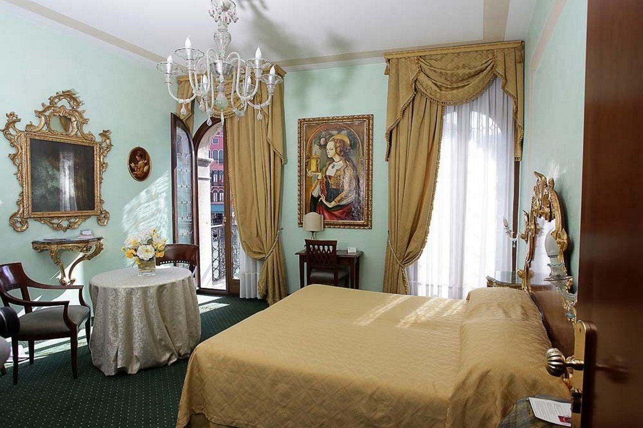 Roulette 3 3* Venice