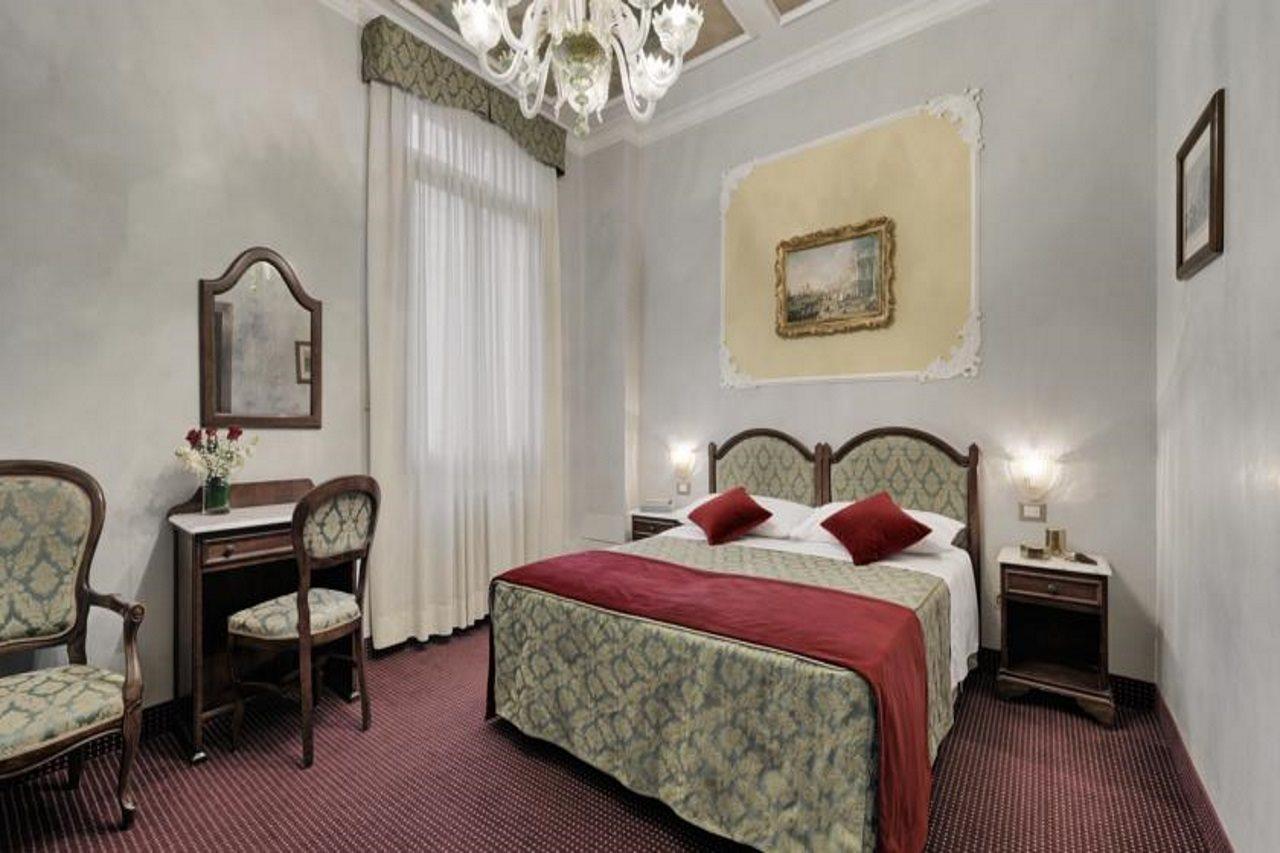 Roulette 3 Hotel