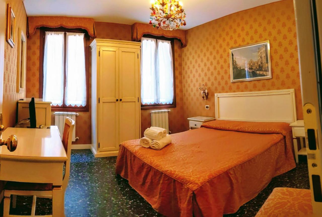 Bed & Breakfast Ca' San Vio Venice