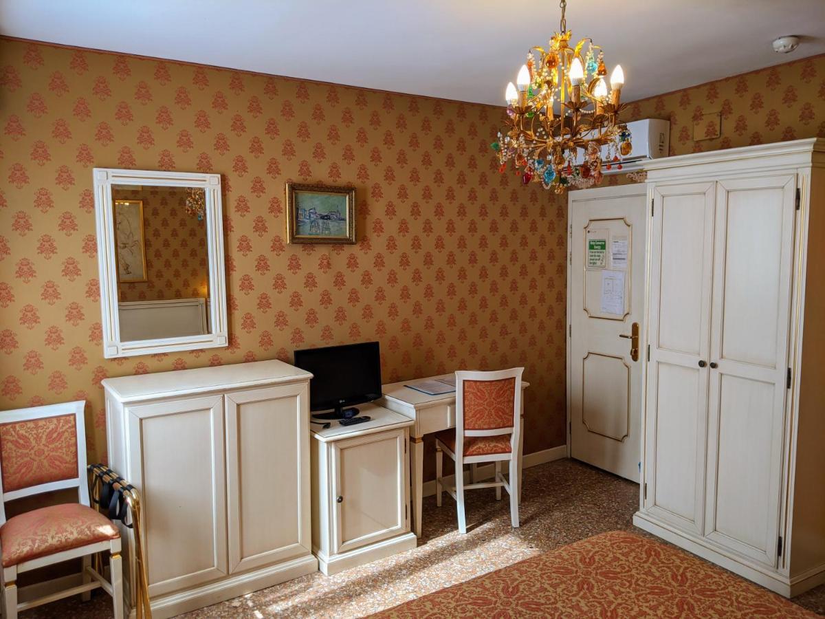 Ca' San Vio Bed & Breakfast 3*