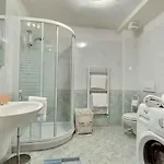 Venetian Style 4