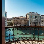 Ca Del Duca Canal Grande