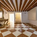 Gondola Luxury - Campo Santi Filippo E Giacomo By Wonderful Italy