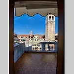 Ca\' Silvestro Penthouse With Private Rooftop