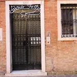Lovely Apartment In Venice