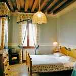 At Home A Palazzo