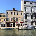 Eagle\'S Nest Venice Guest House