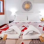 Glass House - Loft 2 Minutes To Rialto Bridge & View