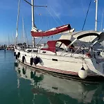 Venice Boat Tour With Aperitif And Music Included On A Sailing Boat