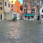 Ca\'Antica Sinagoga - Venice Canal Front Apartment