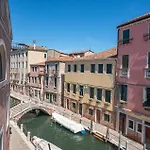 Ca\' Dell\'Artista Apartment With Terrace