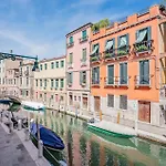 Ca\' Canaletto Canal View Refreshed In 2024!