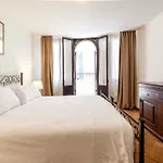 Torre Dell\'Orologio Apartment By Bricola Apartments