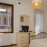 Casa San Giovanni E Paolo