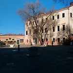 Vals In Venice