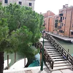 Venezianamente Apartments