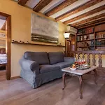 La Tana Cozy Apartment In Campo San Maurizio