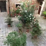 Venice Pearl Apartment