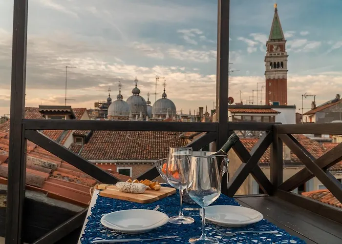 San Marco View Terrace Apartment R&R