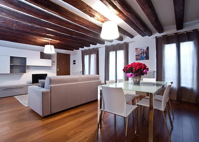 Good Wine Apartments