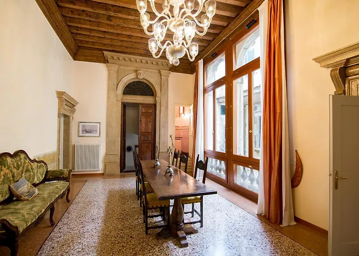 Palazzo San Beneto