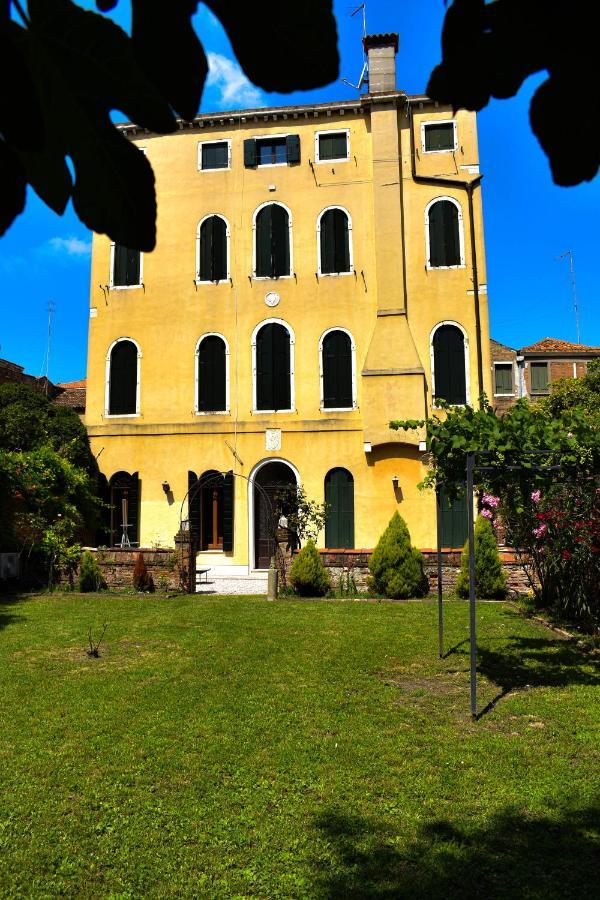 Domus Carla Apartment *