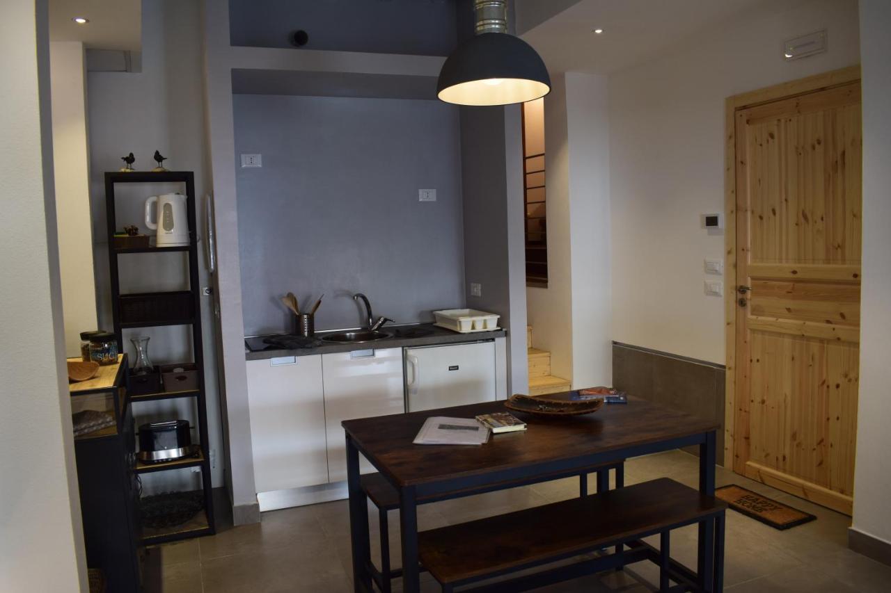 Mezzanino On Canal Apartment