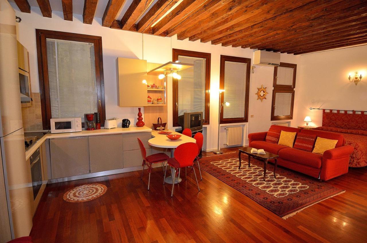 Corte Malvasia * Venice