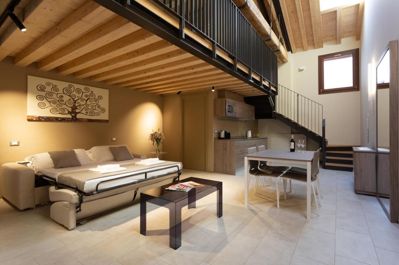 8 Loft *