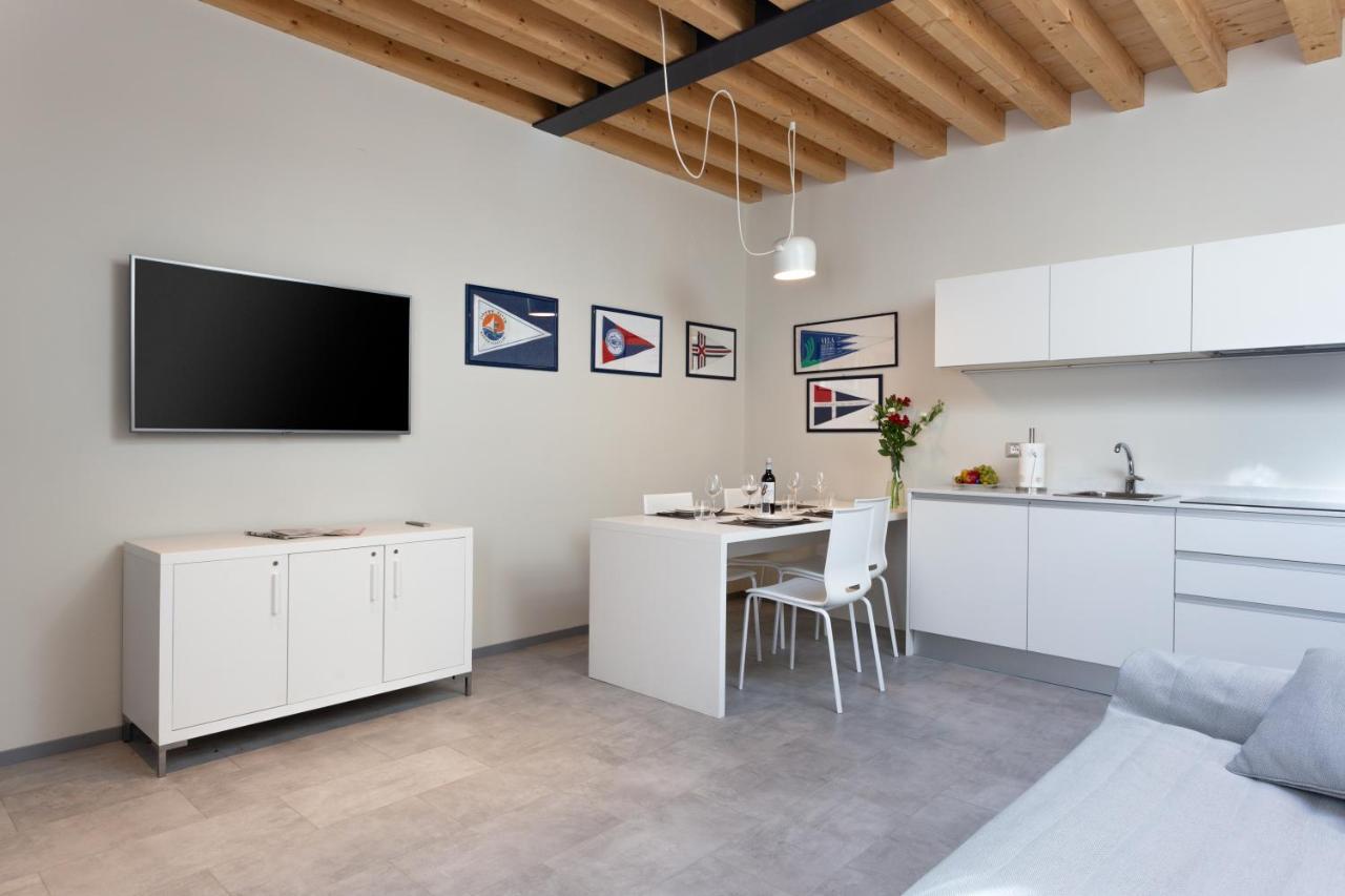 8 Loft Apartment
