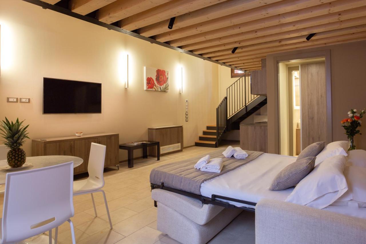 8 Loft *