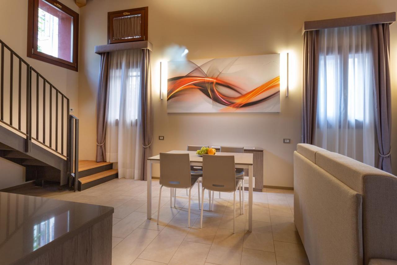 8 Loft Apartment