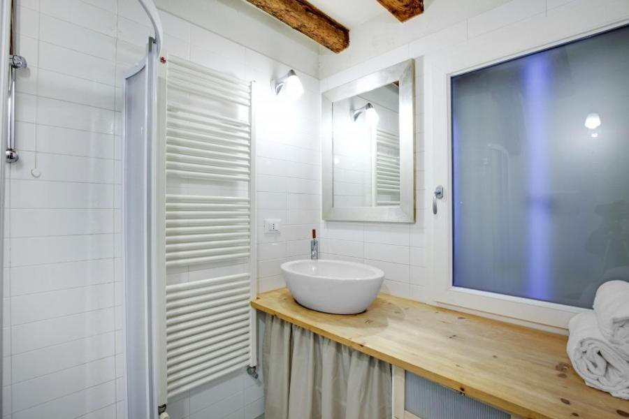 Cozy Up To 4 In Biennale Giardini By Bricola * Veneza