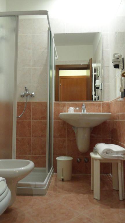 Alloggi Marinella Inn 3*