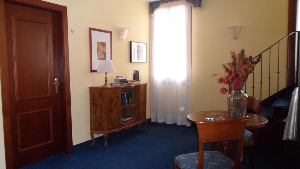 Alloggi Marinella Inn