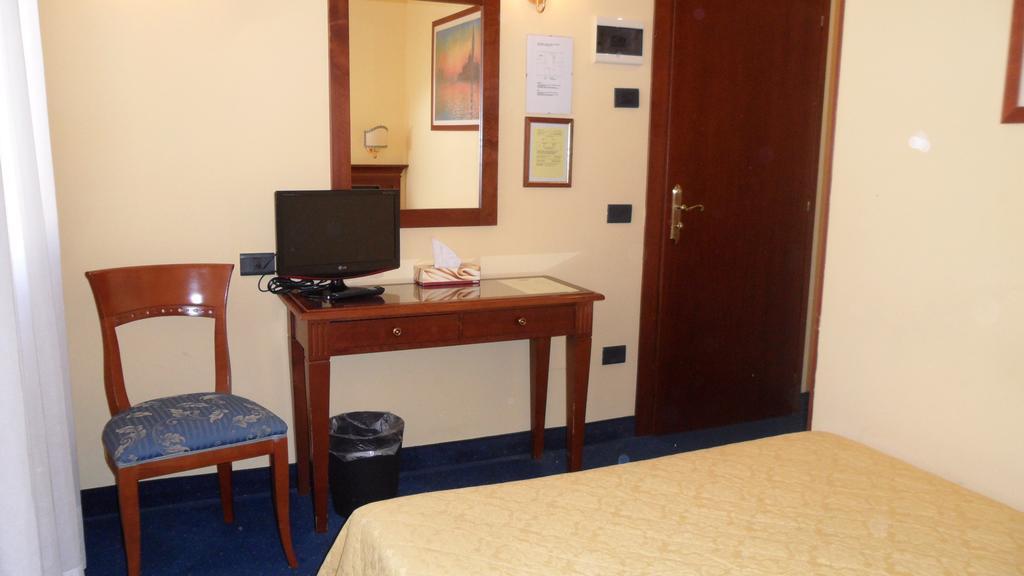 Inn Alloggi Marinella 3*