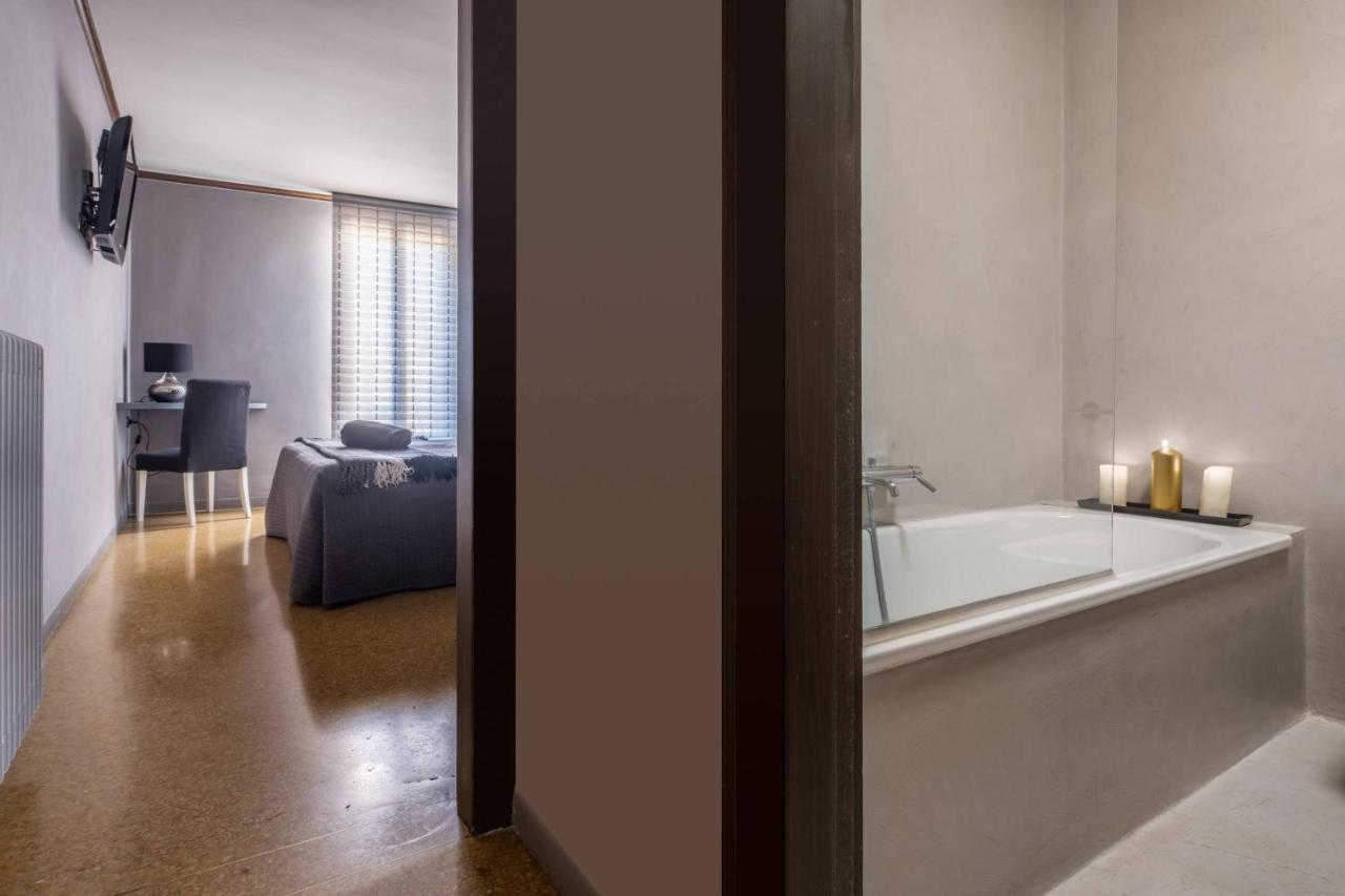 Centrale Venice Apartments *