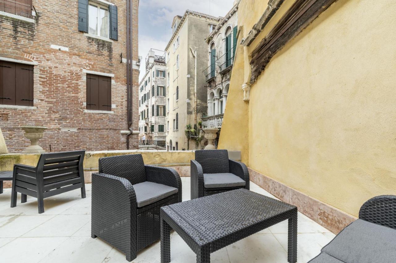 Apartamento Gondola Luxury - Campo Santi Filippo E Giacomo By Wonderful Italy