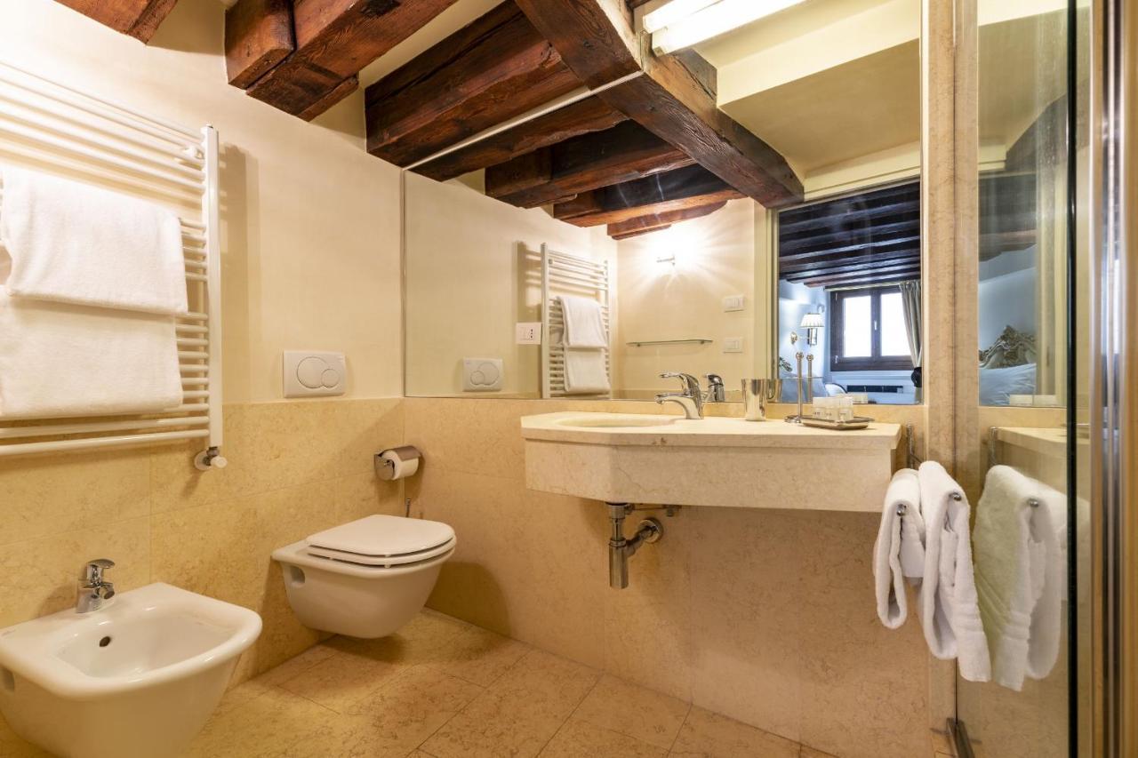 Apartamento Gondola Luxury - Campo Santi Filippo E Giacomo By Wonderful Italy Veneza