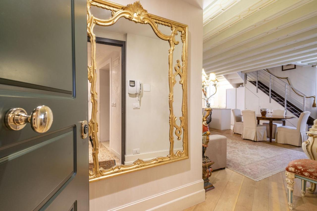 Apartamento Gondola Luxury - Campo Santi Filippo E Giacomo By Wonderful Italy *