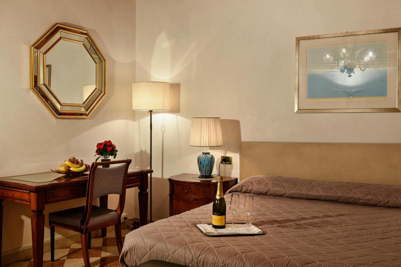 Guest house Anzolo Palace - &
